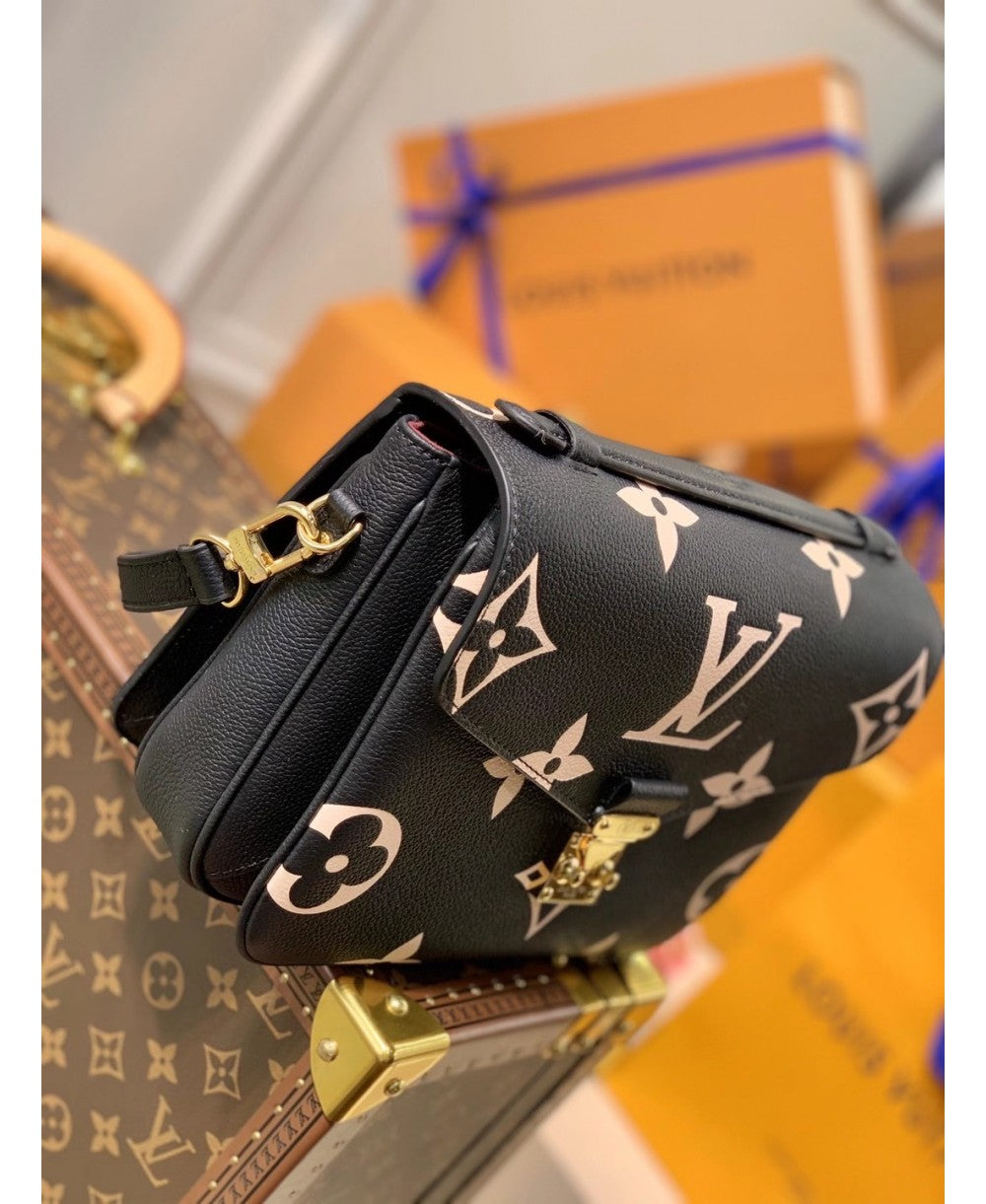 LOUIS VUITTON POCHETTE MÉTIS
