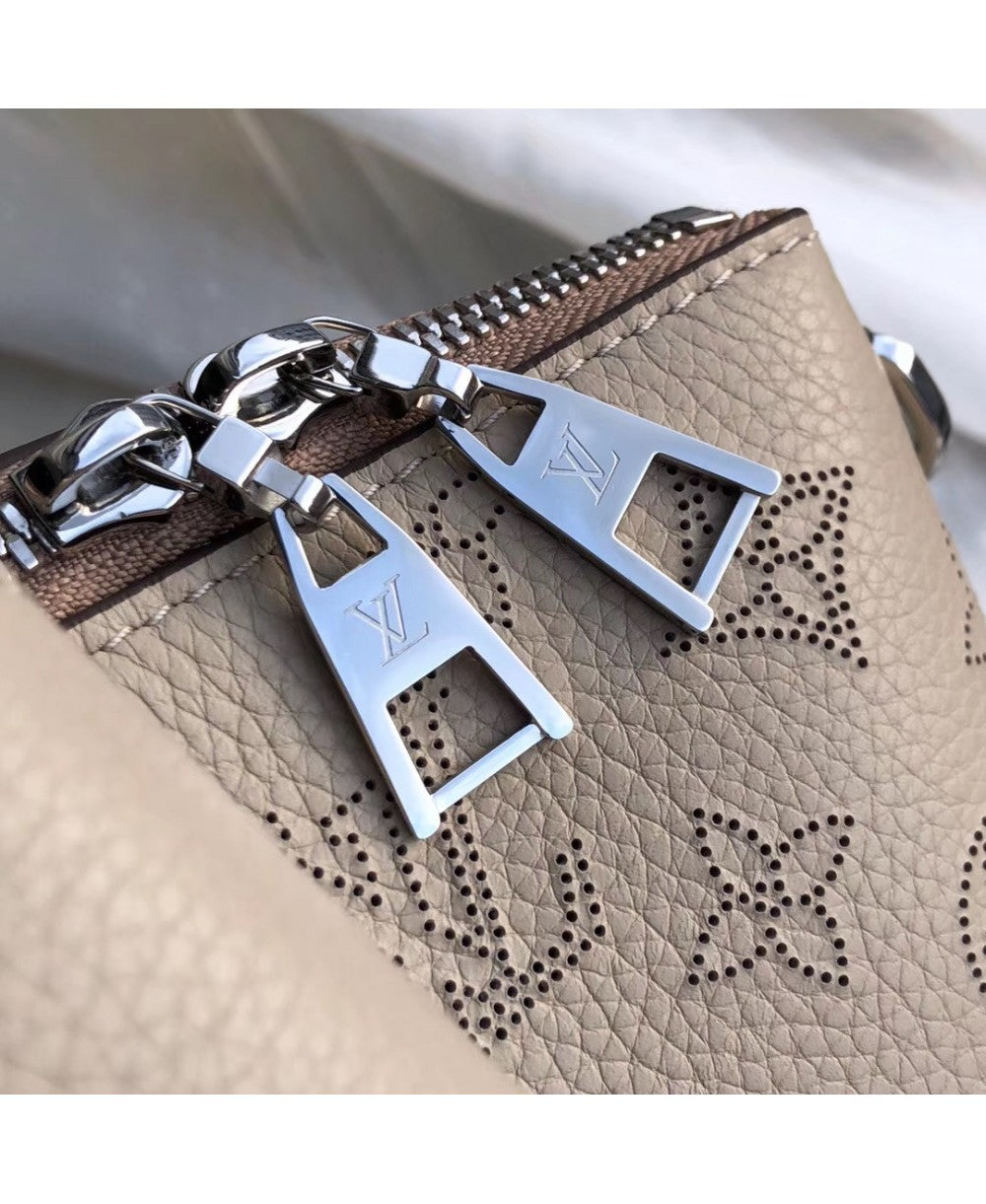 LOUIS VUITTON HAUMEA
